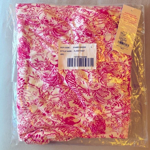 NWT! ❤️NEW 2025 PATTERN!❤️ Lilly Pulitzer PJ Pants Raspberry Rouge Size L - Picture 4 of 9